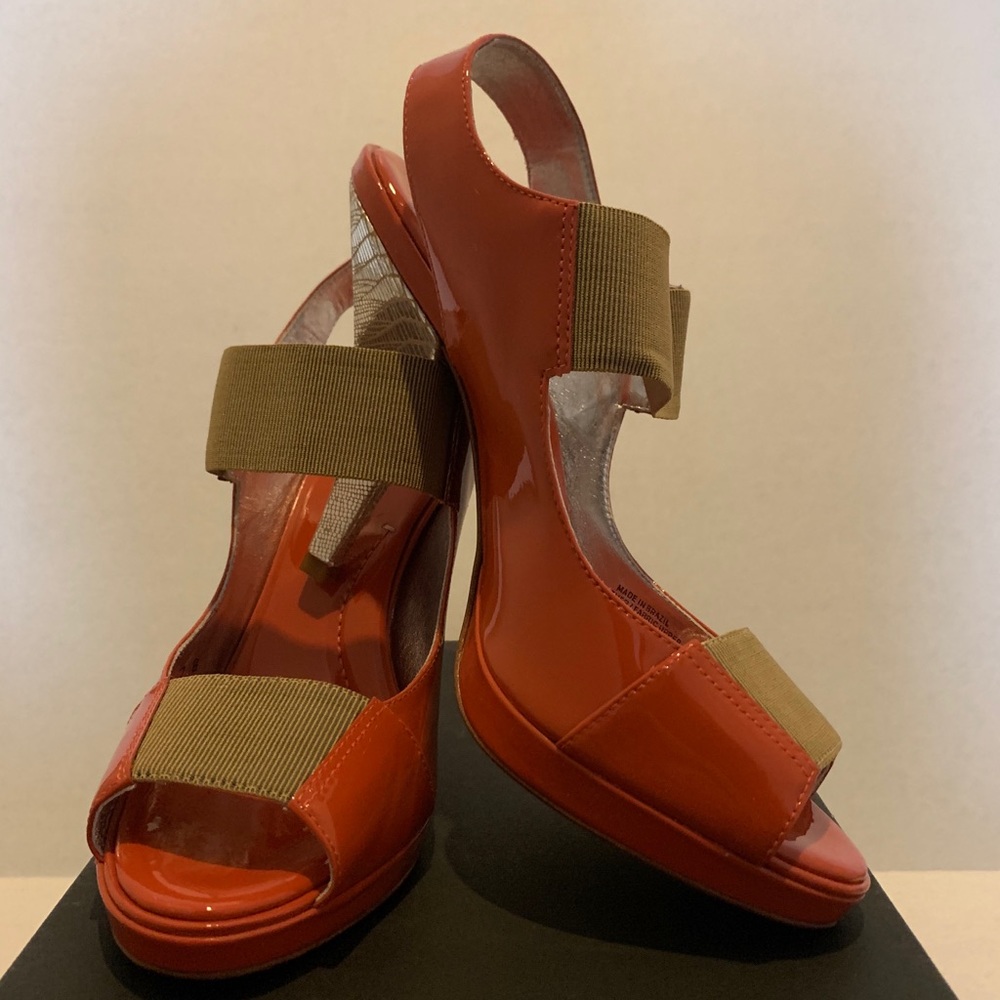 BCBGMAXAZRIA “Ivanka” Heels